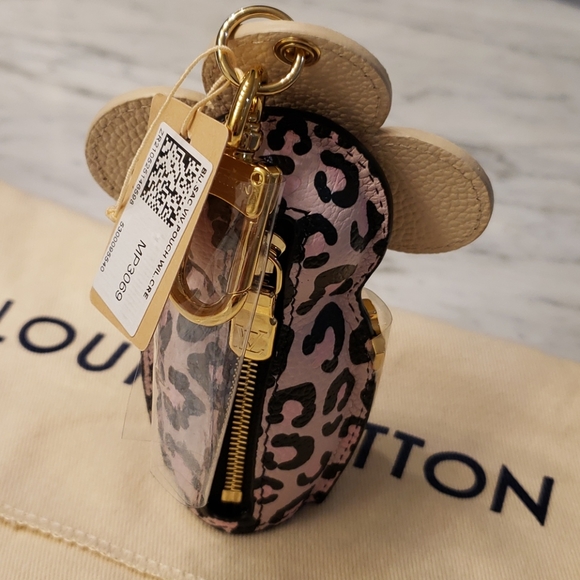 Louis Vuitton Wild at Heart Vivienne bag charm - Picture 3 of 10